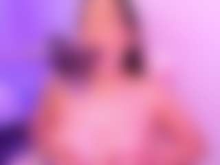 EMMAA-WALTON's Live Sex Cam Show