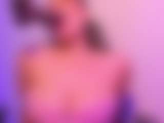 EMMAA-WALTON's Live Sex Cam Show