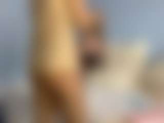 EvaMester MILF webcam performer live streaming