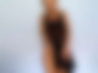 Live cam show with EvaMester - MILF Teen (18+) on Dolls Live