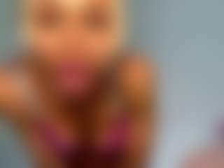 Live cam show with EvaMester - Green Eyes on Camsoda