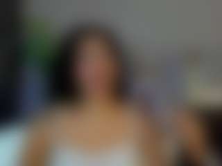 Live cam show with Karin-Fg - Petite on 1on1-livenow