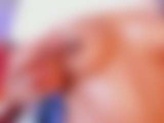 Live cam show with Karin-Fg - Ebony Petite on Fling VIP Chat