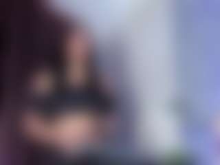 Live cam show with Karin-Fg - Black Petite on Camiplay Live