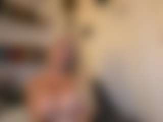 Live cam show with Liz566 - Toys on Camsoda