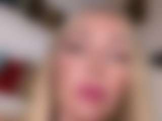 Live cam show with Liz566 - Tease on alttransgirls