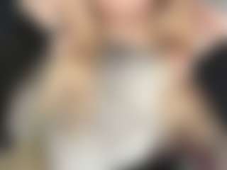 Live cam show with MarioVandewater - Striptease MILF on Pornisteam.com