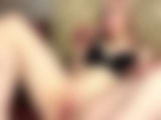 Live cam show with MarioVandewater - College MILF on slutload