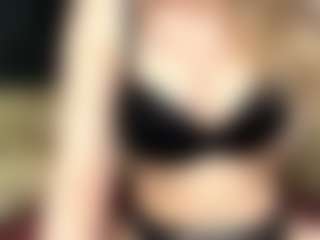 MarioVandewater MILF webcam performer live streaming