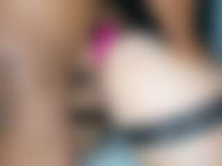 Live cam show with sophie-yefry - Nipple Piercings on AdultVida.com