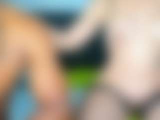 Live cam show with sophie-yefry - Deepthroat on SpunkLive