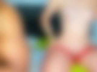 Live cam show with sophie-yefry - Facial on AdultVida.com