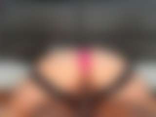Live cam show with sophie-yefry - Strip on Camsoda