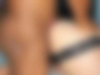 Live cam show with sophie-yefry - Tease on CamwithHer