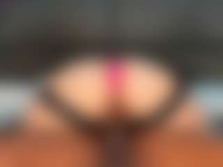Live cam show with sophie-yefry - HD on Camsoda