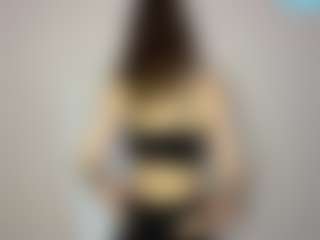 Live cam show with Natalie - Flashing on eurowanks.com