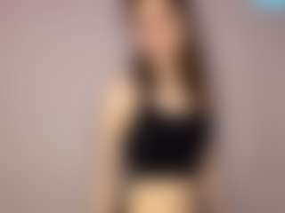 Live cam show with Natalie - Small Tits on luckytryst.com