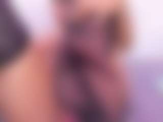 Live cam show with CamilleWest - Average on Camsoda