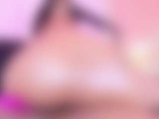 Live cam show with CamilleWest - Ebony Petite on EXY