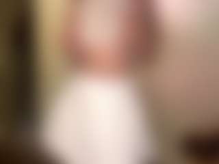 Live cam show with DianeCare - Average on Camsoda