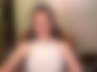 Live cam show with DianeCare - Green Eyes on Milfs Live