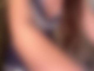 Live cam show with DianeCare - Cute on Dolls Live