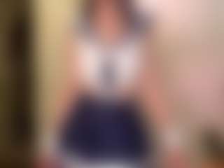 Live cam show with DianeCare - Cute on Hubzter Live