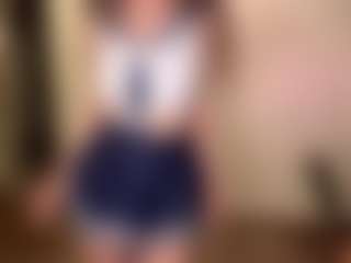 Live cam show with DianeCare - Cute on StripNow