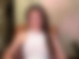 Live cam show with DianeCare - Green Eyes on Free Soda