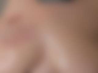 Live cam show with IrinaSiilver - Curvy on justonemore.cc