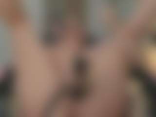 IrinaSiilver's Live Sex Cam Show