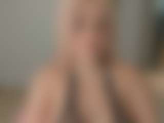 IrinaSiilver's Live Sex Cam Show