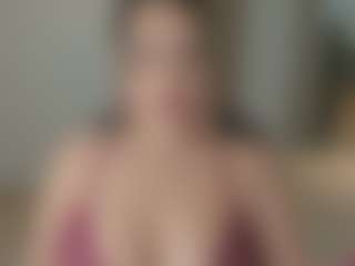 IrinaSiilver's Live Sex Cam Show