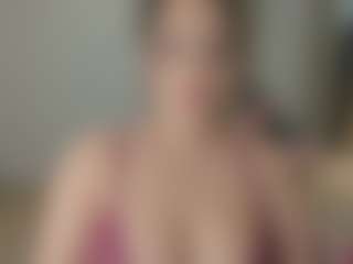 IrinaSiilver's Live Sex Cam Show