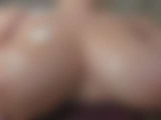 IrinaSiilver's Live Sex Cam Show