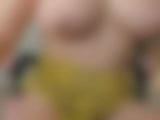 IrinaSiilver's Live Sex Cam Show