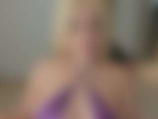 IrinaSiilver's Live Sex Cam Show