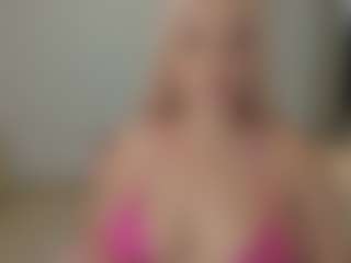 Live cam show with IrinaSiilver - Sexy on Fling VIP Chat