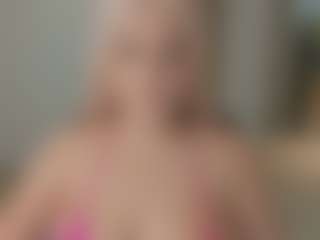 IrinaSiilver's Live Sex Cam Show