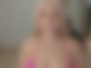 Live cam show with IrinaSiilver - Brown Hair on CSO-WL
