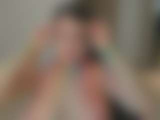 Live cam show with IrinaSiilver - Fingering on Uber Horny