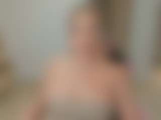 Live cam show with IrinaSiilver - BBW on crypto-cams