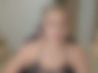 IrinaSiilver's Live Sex Cam Show