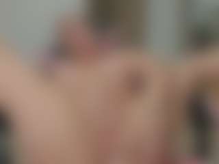 IrinaSiilver's Live Sex Cam Show