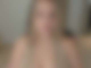 IrinaSiilver's Live Sex Cam Show