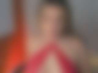 Live cam show with IrinaSiilver - Shaved Pussy on Camsoda