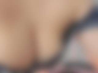 IrinaSiilver's Live Sex Cam Show