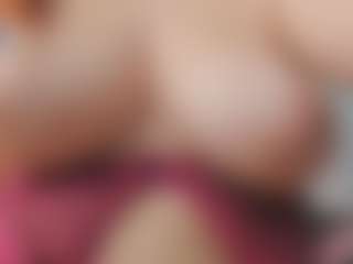 Live cam show with IrinaSiilver - Dirty Talk on googirlz