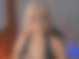 IrinaSiilver's Live Sex Cam Show