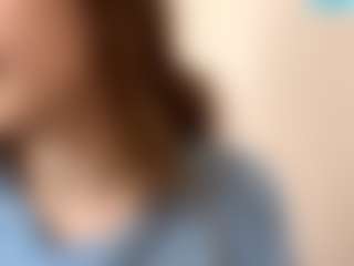 Live cam show with IsadoraCassard - Granny on AdultVida.com